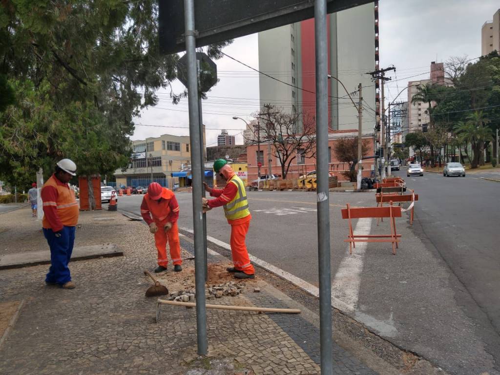 Avenida é bloqueada para a construção do novo Terminal Mercado em Campinas