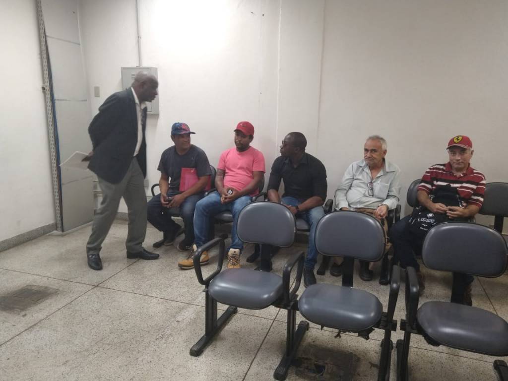 Empresa tem 48 horas para revolver rescisão e condições de alojamento de trabalhadores em Campinas