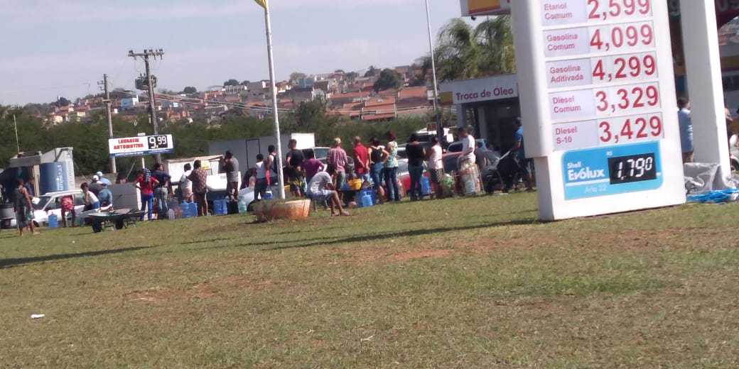 Há quatro dias sem água, moradores de Sumaré relatam descaso de concessionária