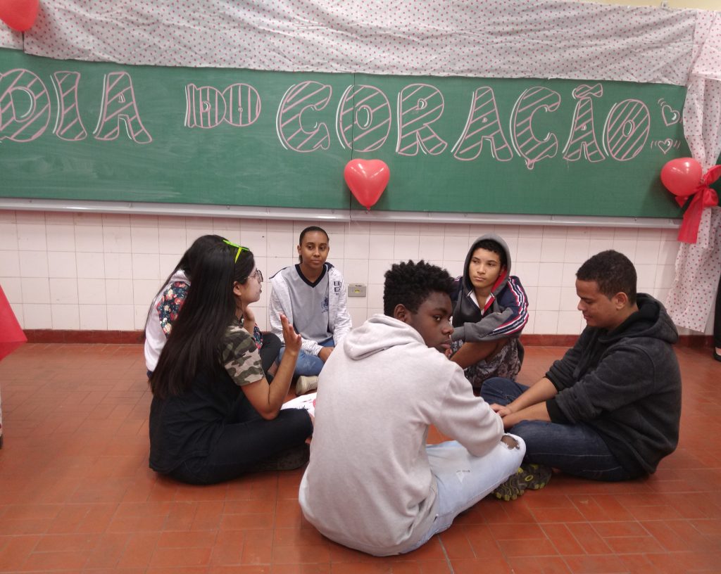 Alunos da rede estadual participam da maior ação de prevenção as doenças cardiovasculares do mundo