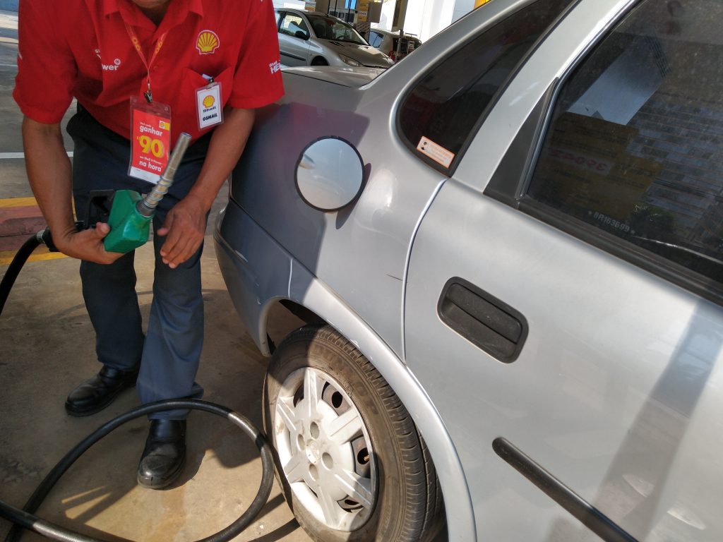 Gasolina e diesel sobem novamente nesta sexta-feira