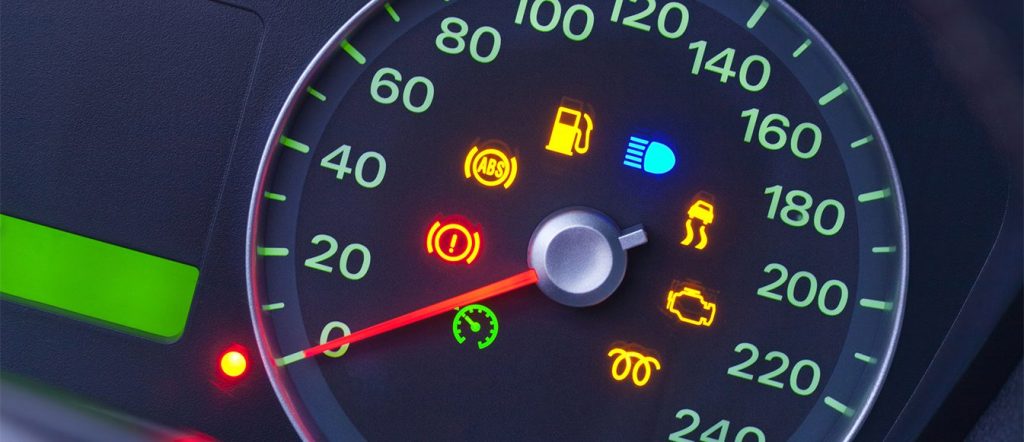 Painel do carro e suas luzes