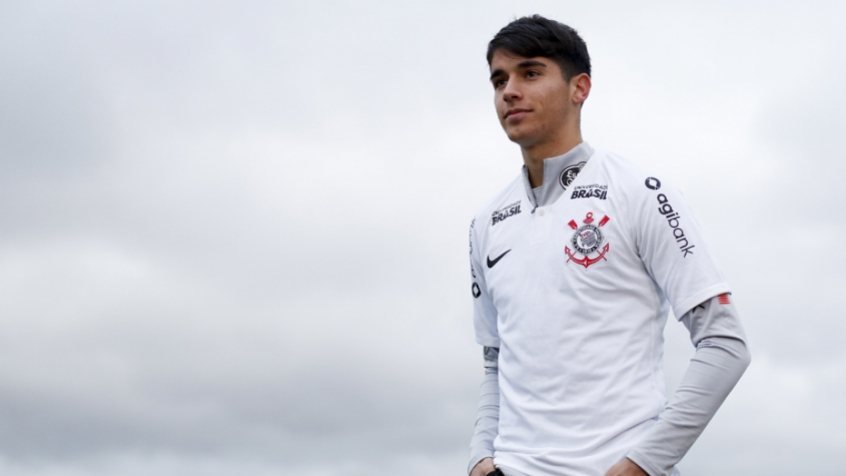 Ponte Preta contrata meio-campista Araos por empréstimo