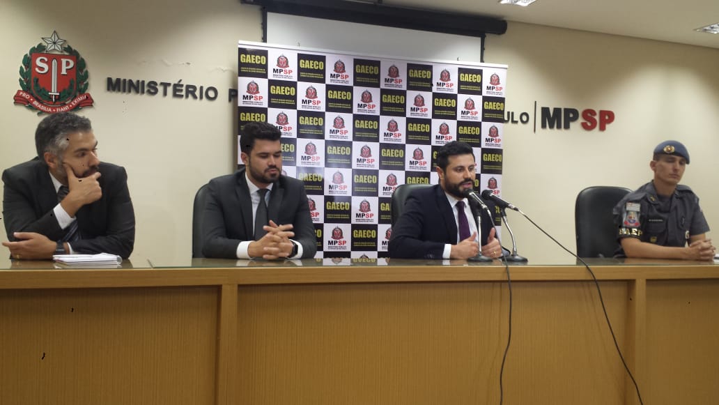 Fraude em concursos permitia aprovação sem pontuação