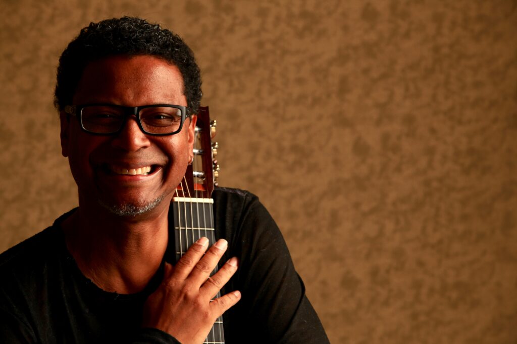 Espaço Núcleo Cupinzeiro recebe o violonista carioca Marcelo Menezes
