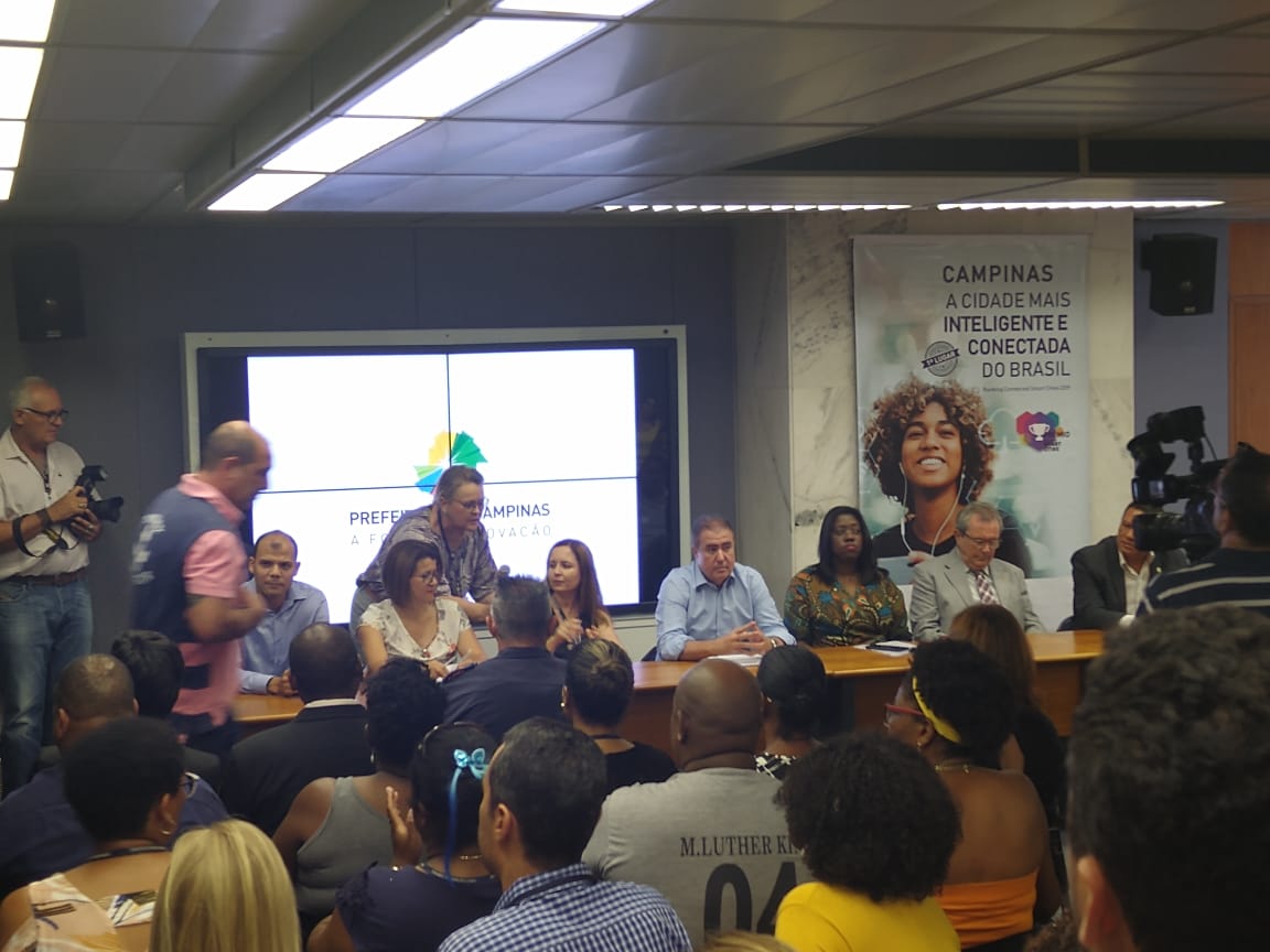 Jonas protocola PL que cria cota racial em concursos