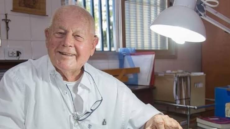 Padre Haroldo morre aos 100 anos