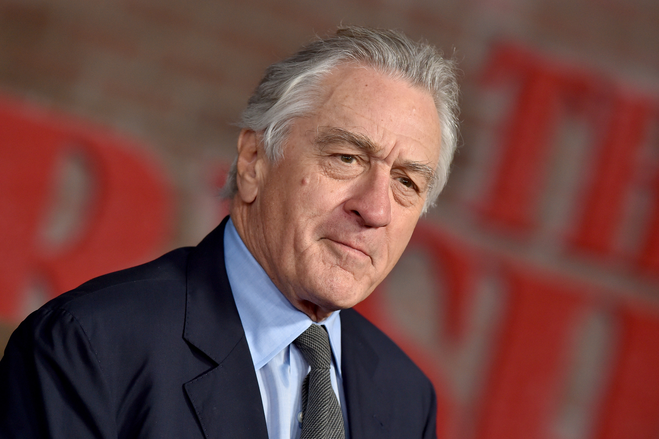 Robert de Niro contra sua secretária