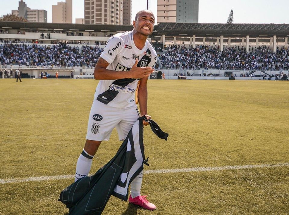 Roger garante permanência na Ponte e pede mudanças