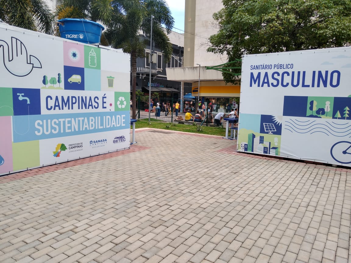 Banheiros da 13 de Maio começam a funcionar