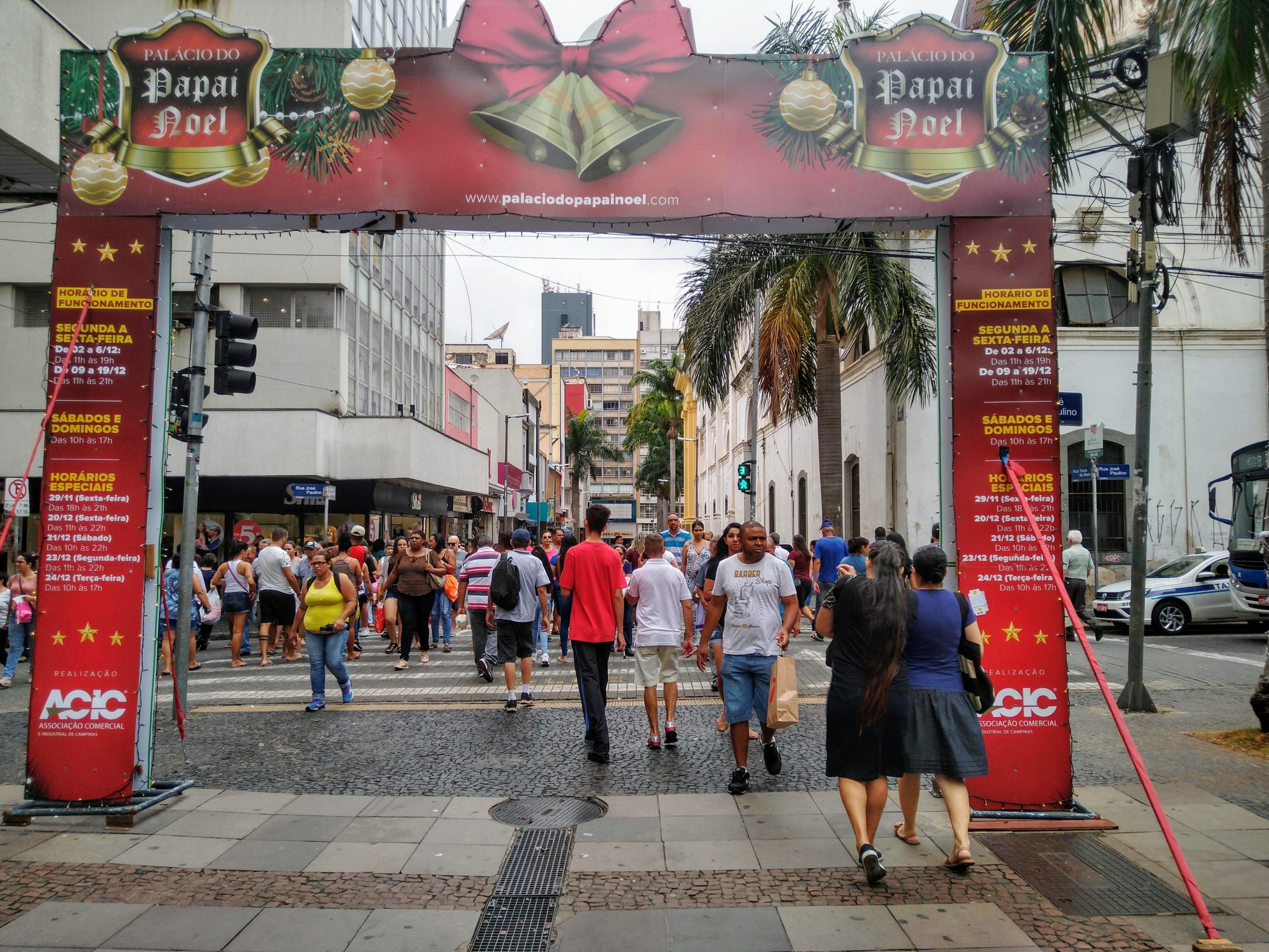 Compras de última hora movimentam 13 de Maio
