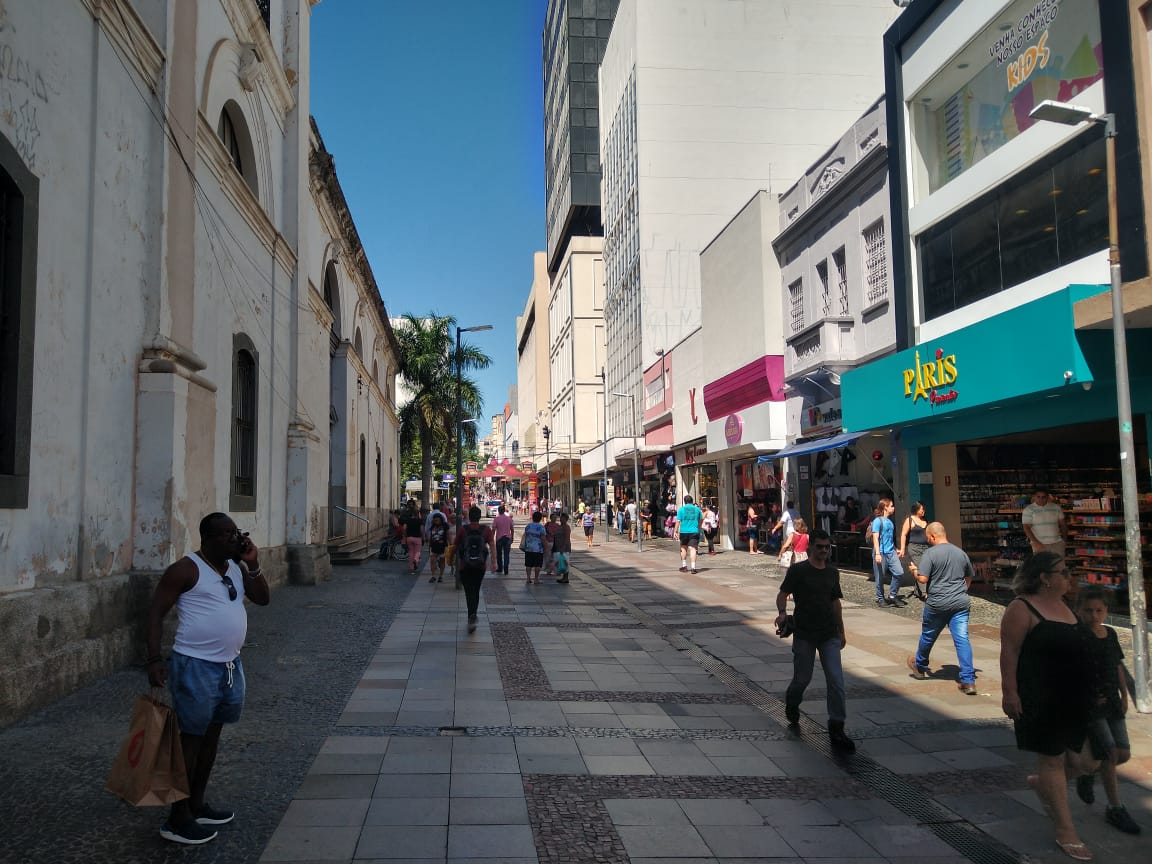 RMC diminui isolamento e casos de covid-19 aumentam