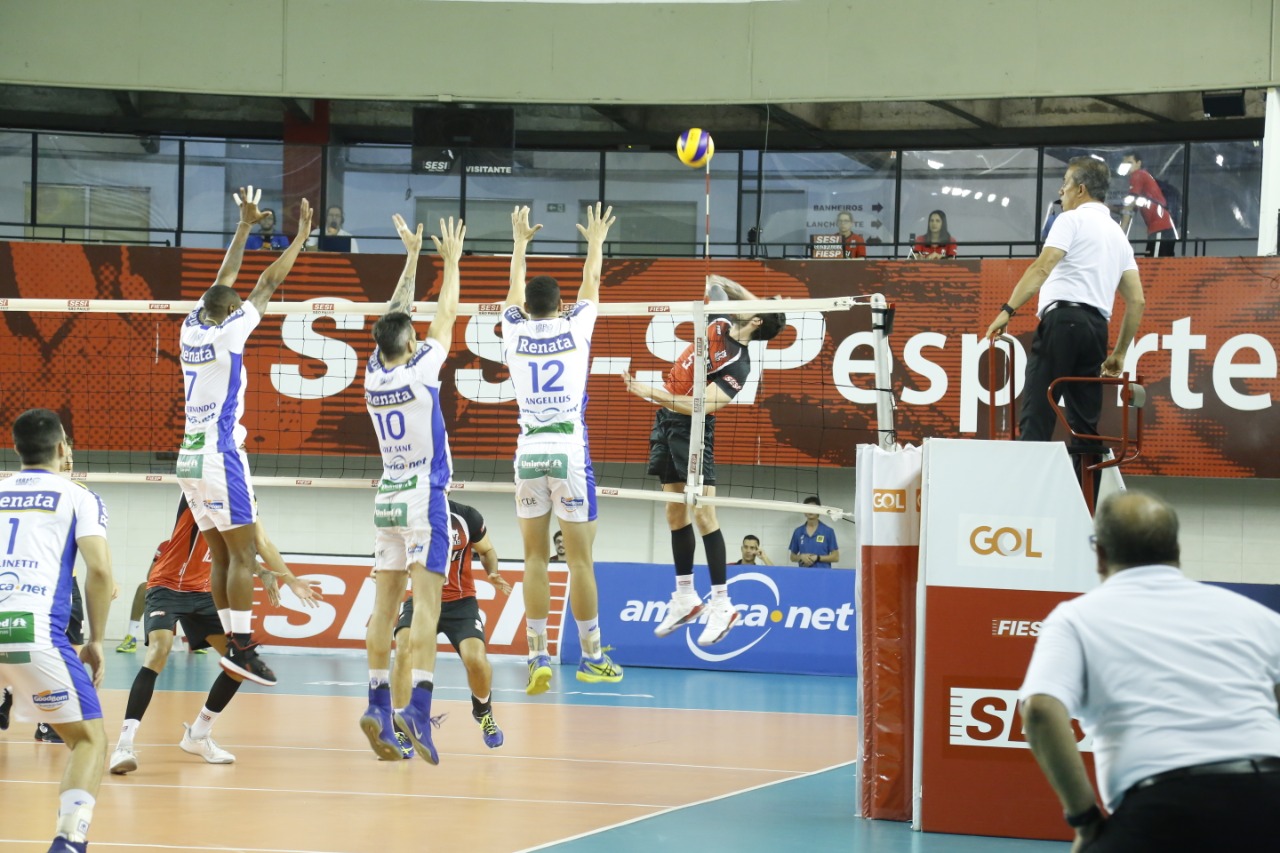 Vôlei de Campinas vence a terceira consecutiva na Superliga Masculina