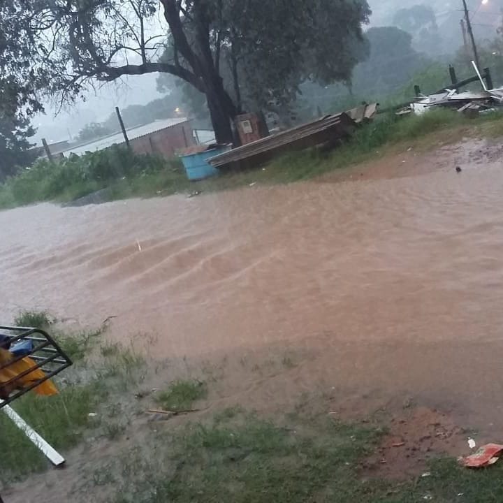 Após tempestades, Campinas volta ao estado de atenção