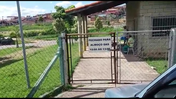 Ecoponto do Vida Nova fica com caçambas cheias