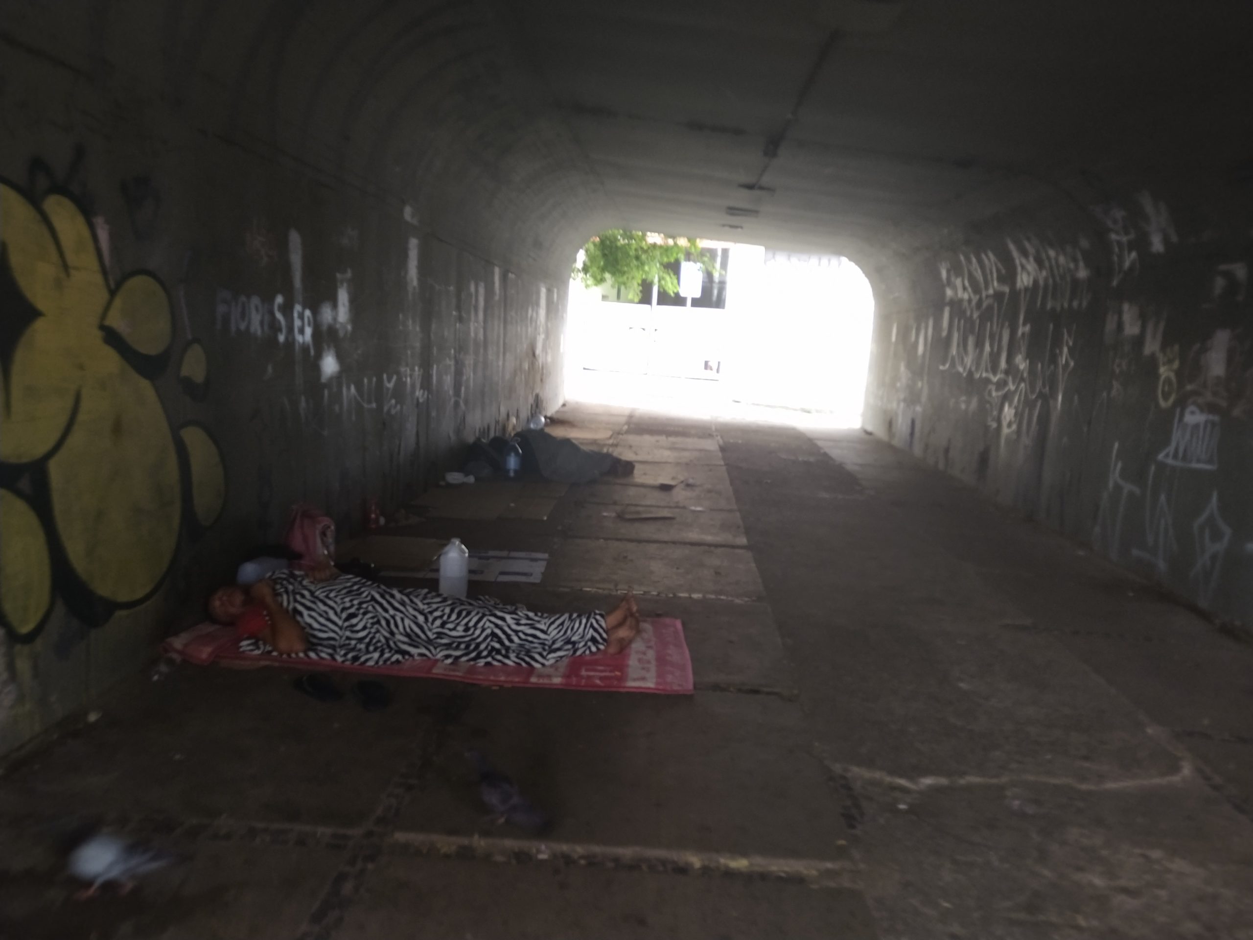 Situação de túneis do Mercadão coloca pedestres em risco