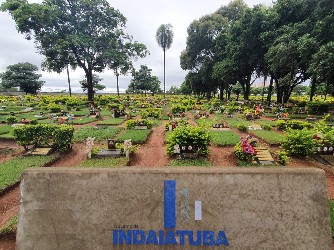 Jovem assassinado após confusão em bar é sepultado