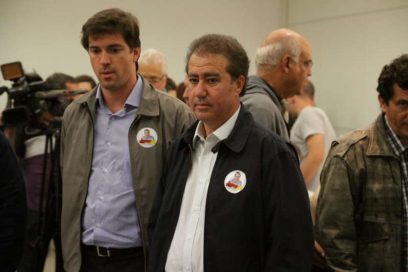 Jonas é denunciado por campanha antecipada