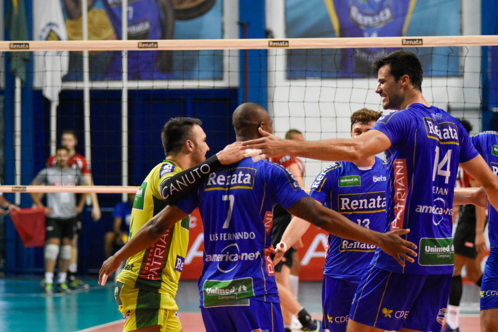 Pela Superliga, Campinas vence o Sesi-SP por 3 a 0