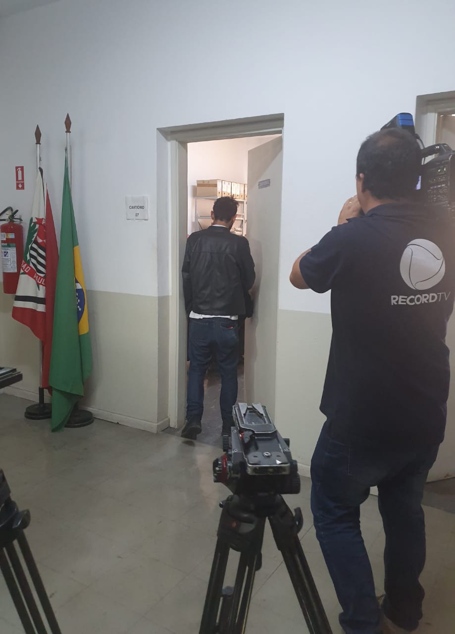 Polícia ouve irmão de autor da facada e descarta legítima defesa
