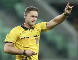 Árbitros de futebol recebem apoio financeiro da CBF