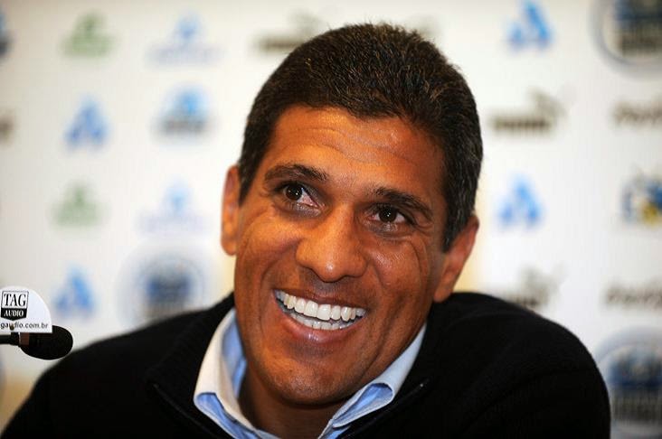 Silas relembra trajetória no futebol e amizade com Cilinho