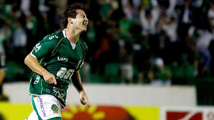 Há oito anos, Medina se consagrava no Dérbi