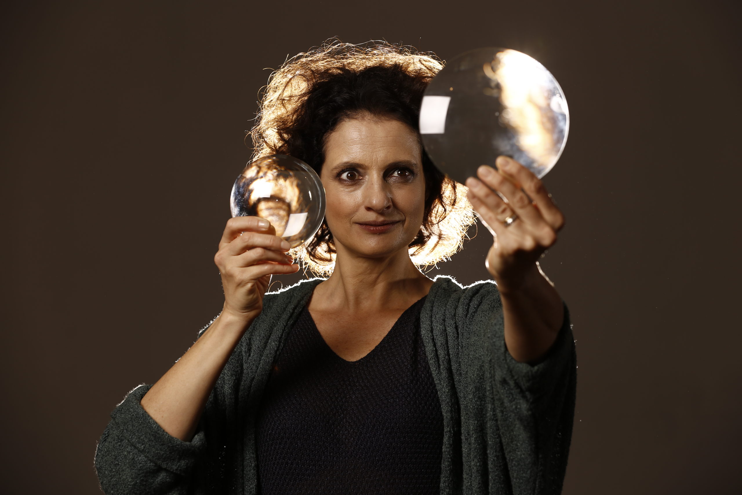 Denise Fraga na versão on-line de “Galileu e Eu”