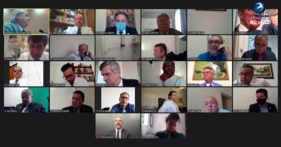 Câmara retira de pauta PPP da iluminação