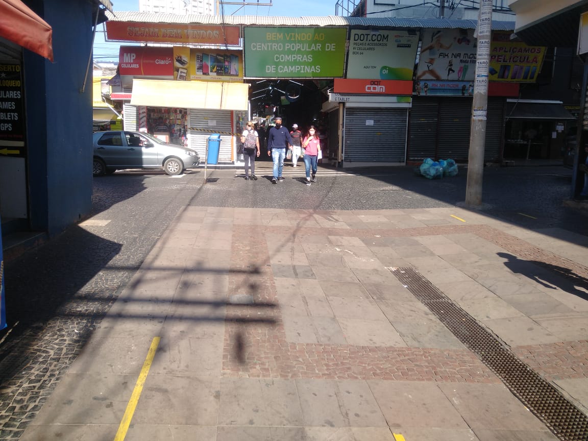 Parte dos camelôs abre normalmente em Campinas