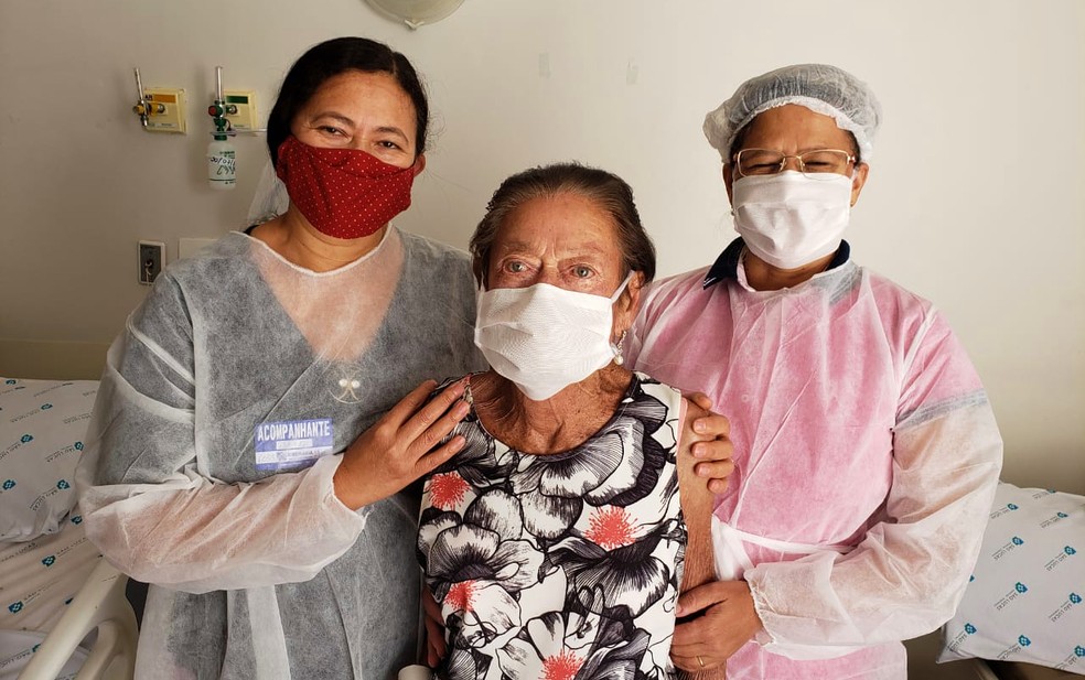 A Boa Notícia: mulher de 100 anos tem alta