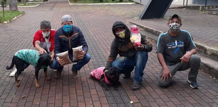 Entidades se unem por moradores de rua e animais