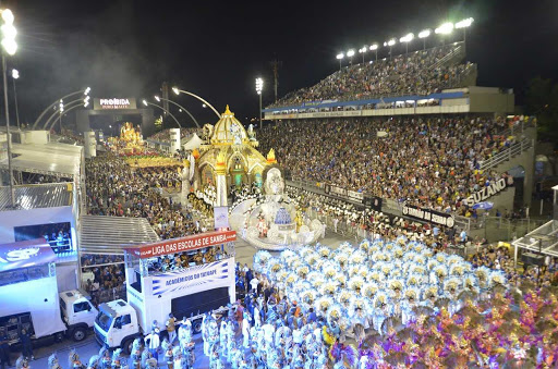 São Paulo cancela grandes eventos e adia carnaval