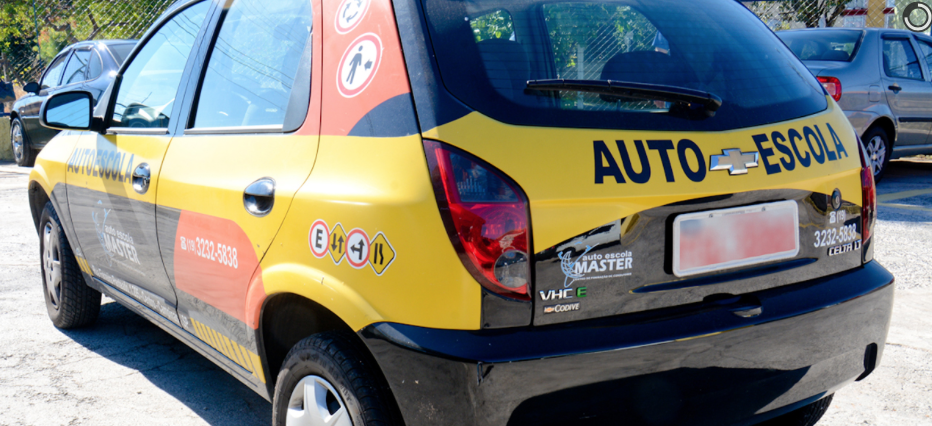 Associação das Auto-Escolas critica Detran