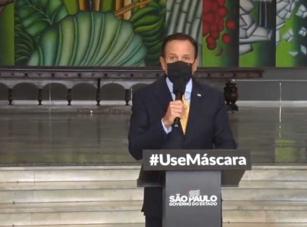 Doria critica praias e rodovias lotadas no Estado