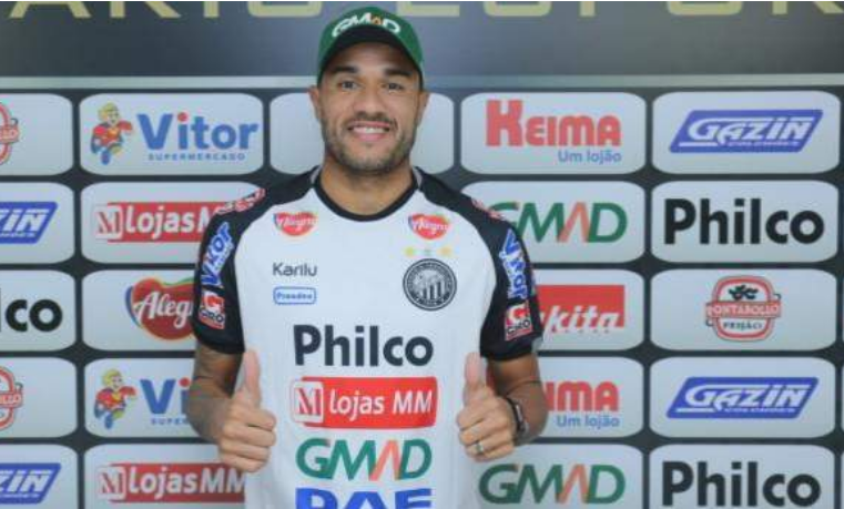 Operário do Paraná acerta com o atacante Roger