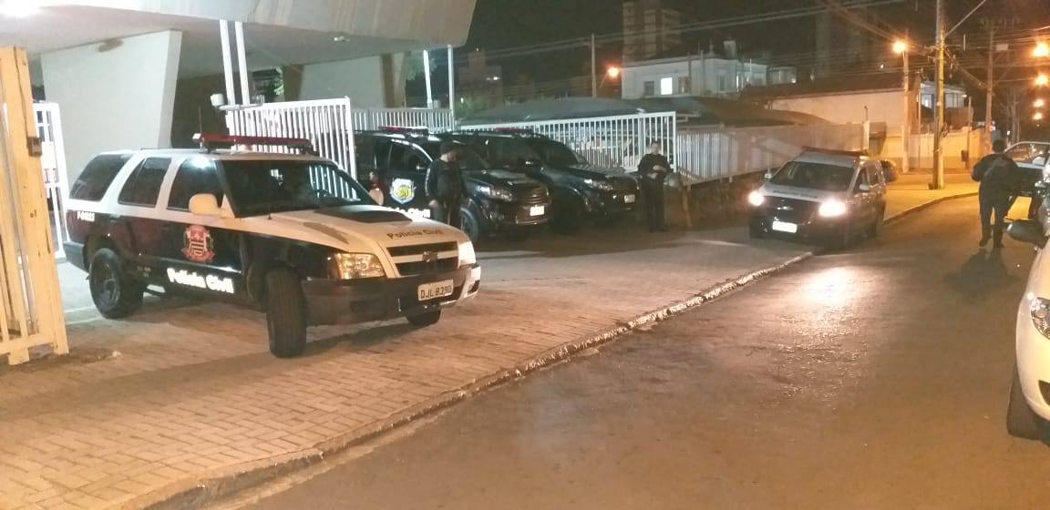 Suspeitos de matar comissária em PE são presos na região