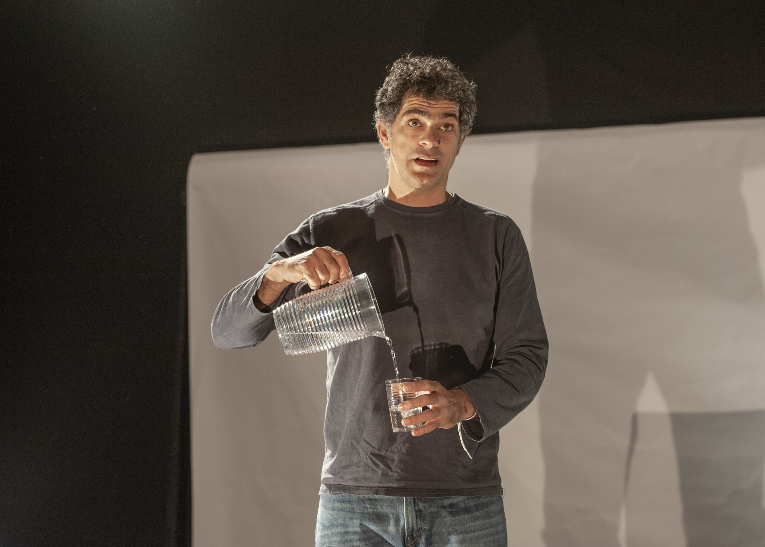 Reflexão sobre momento atual é tema de monólogo