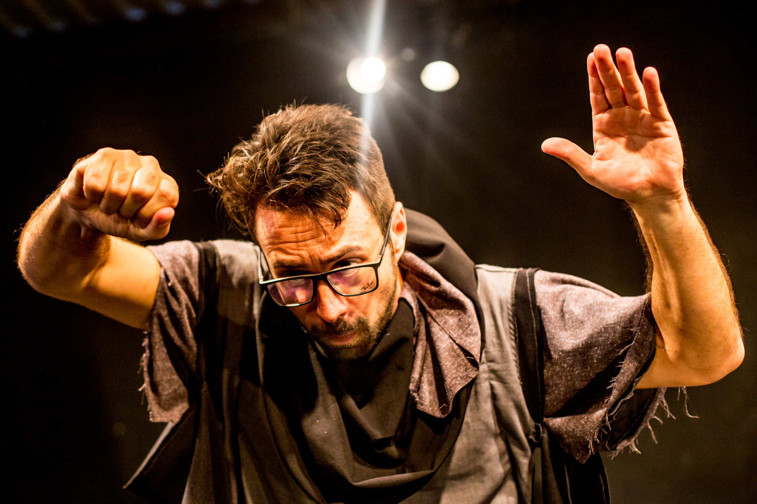 Vinícius Piedade apresenta versão on-line de “Hamlet Cancelado”