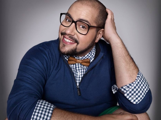 Entrevista: Eclético como a própria música, Tiago Abravanel faz sucesso na arte e nos negócios