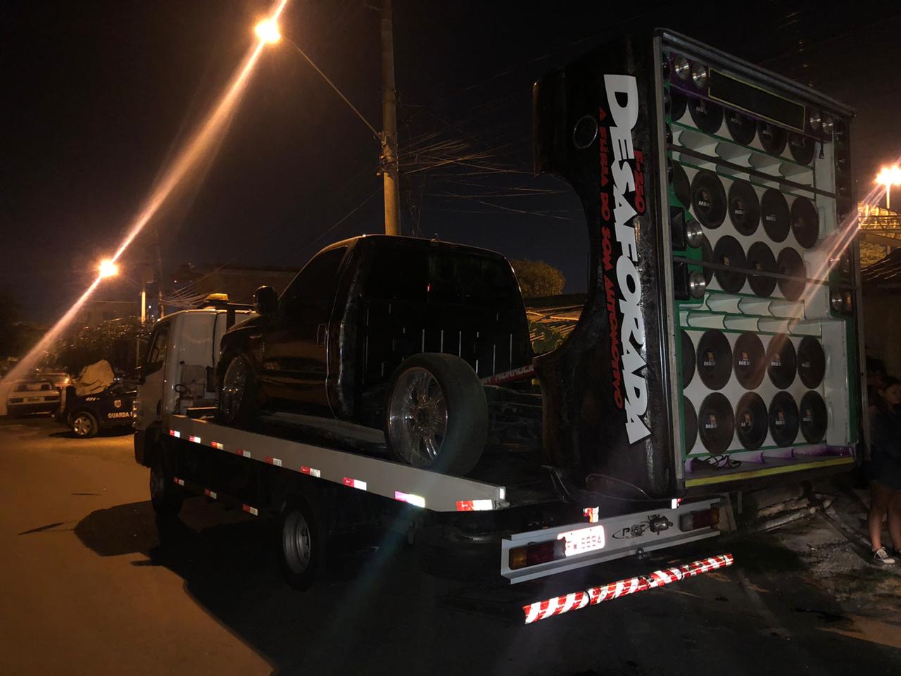 Oito carros são apreendidos pela Lei do Pancadão