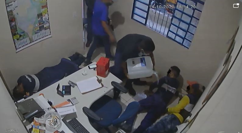 PM prende suspeito de aterrorizar reféns em empresa de gás