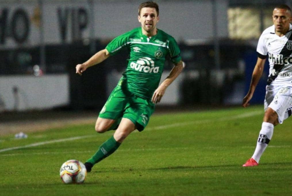 Ponte é goleada pela Chapecoense