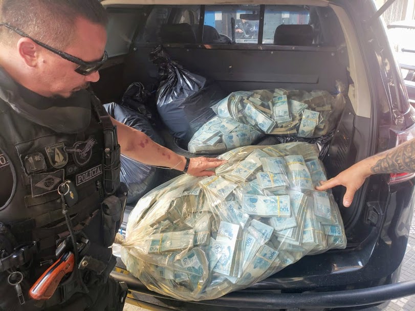 Farmácias acusadas de sonegar R$ 10 bi são alvos do MP