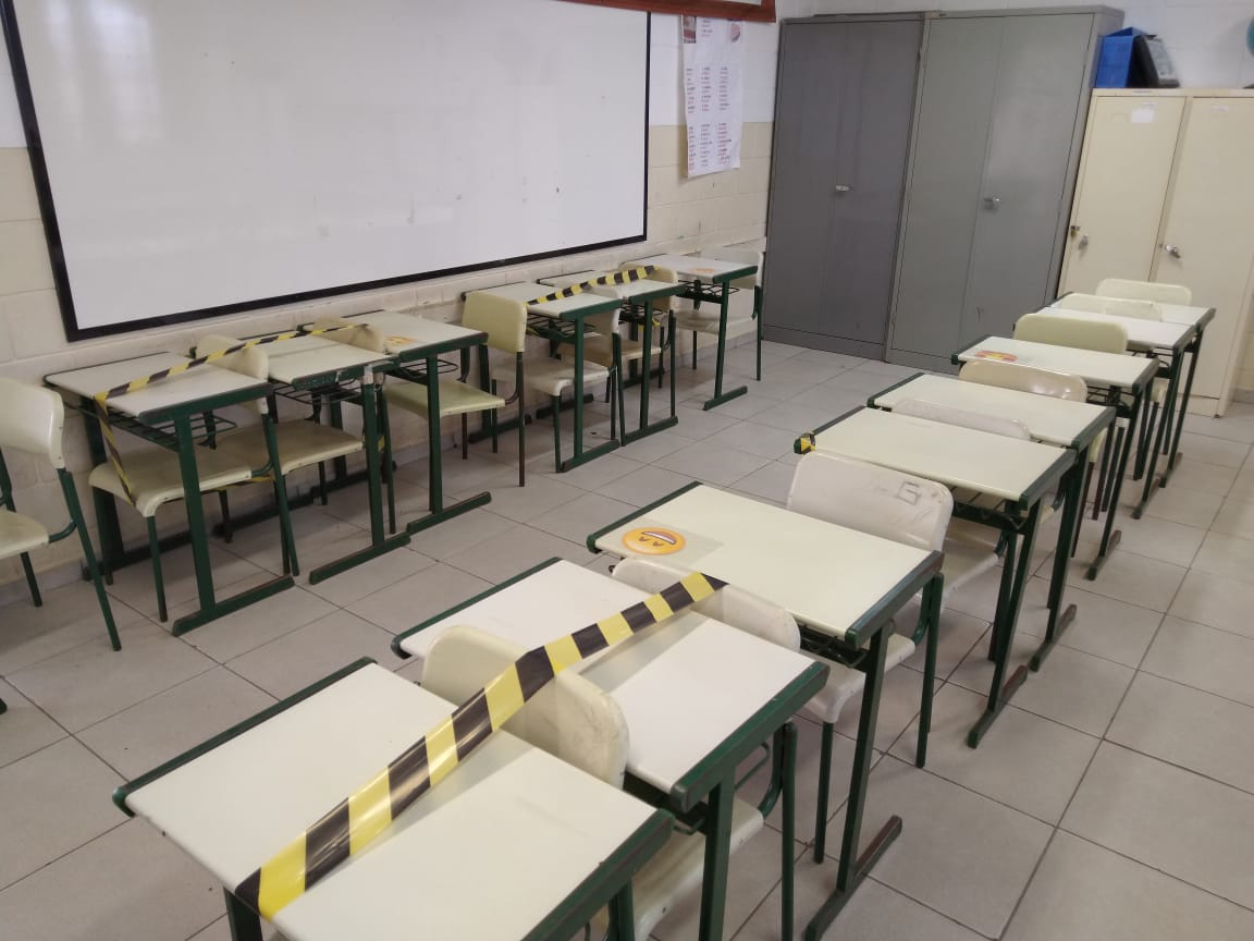 Louveira suspende volta das aulas presenciais