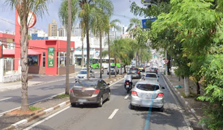 Após acidente, entregadores fazem ato na Brasil