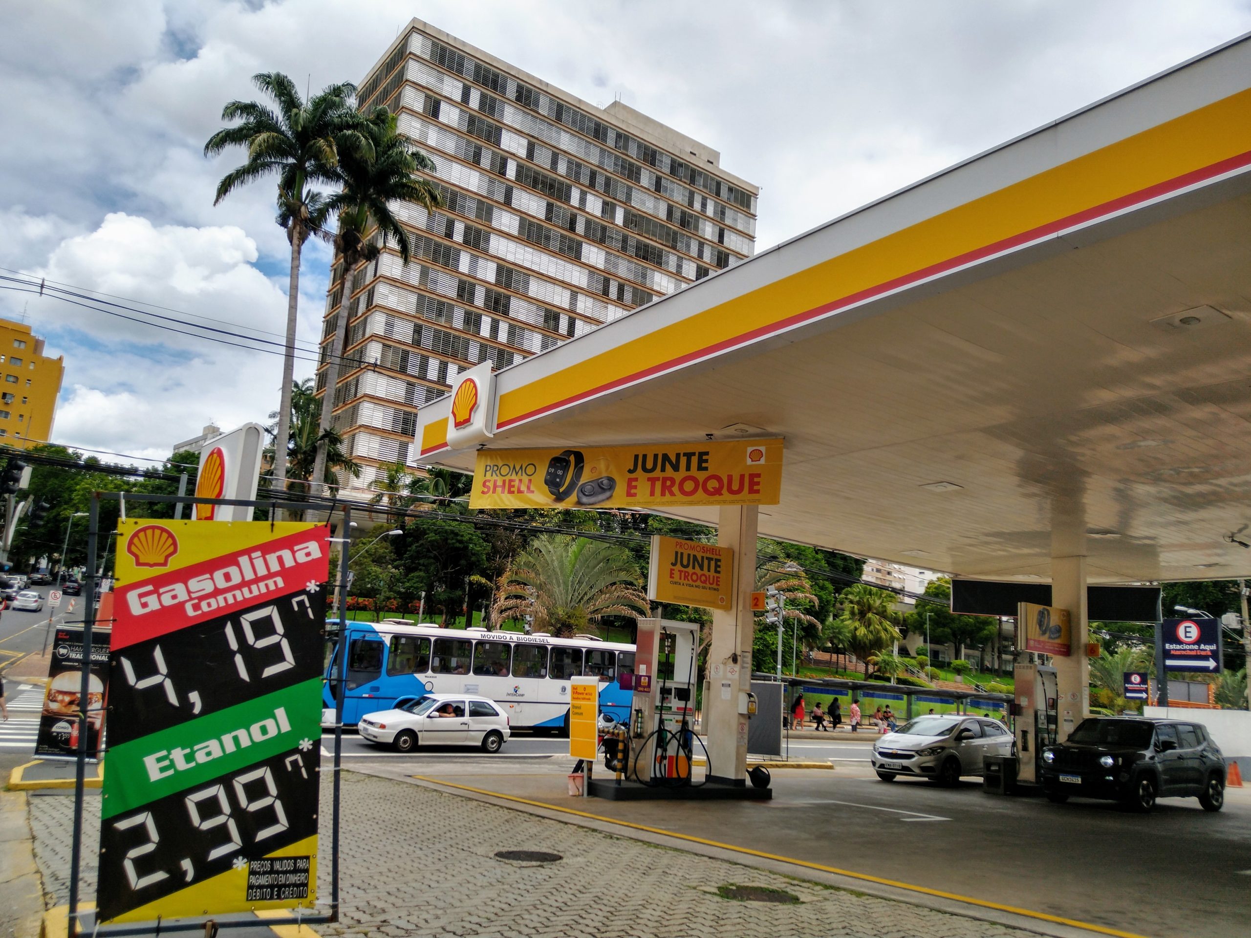 Ano novo deve começar com aumento nos combustíveis