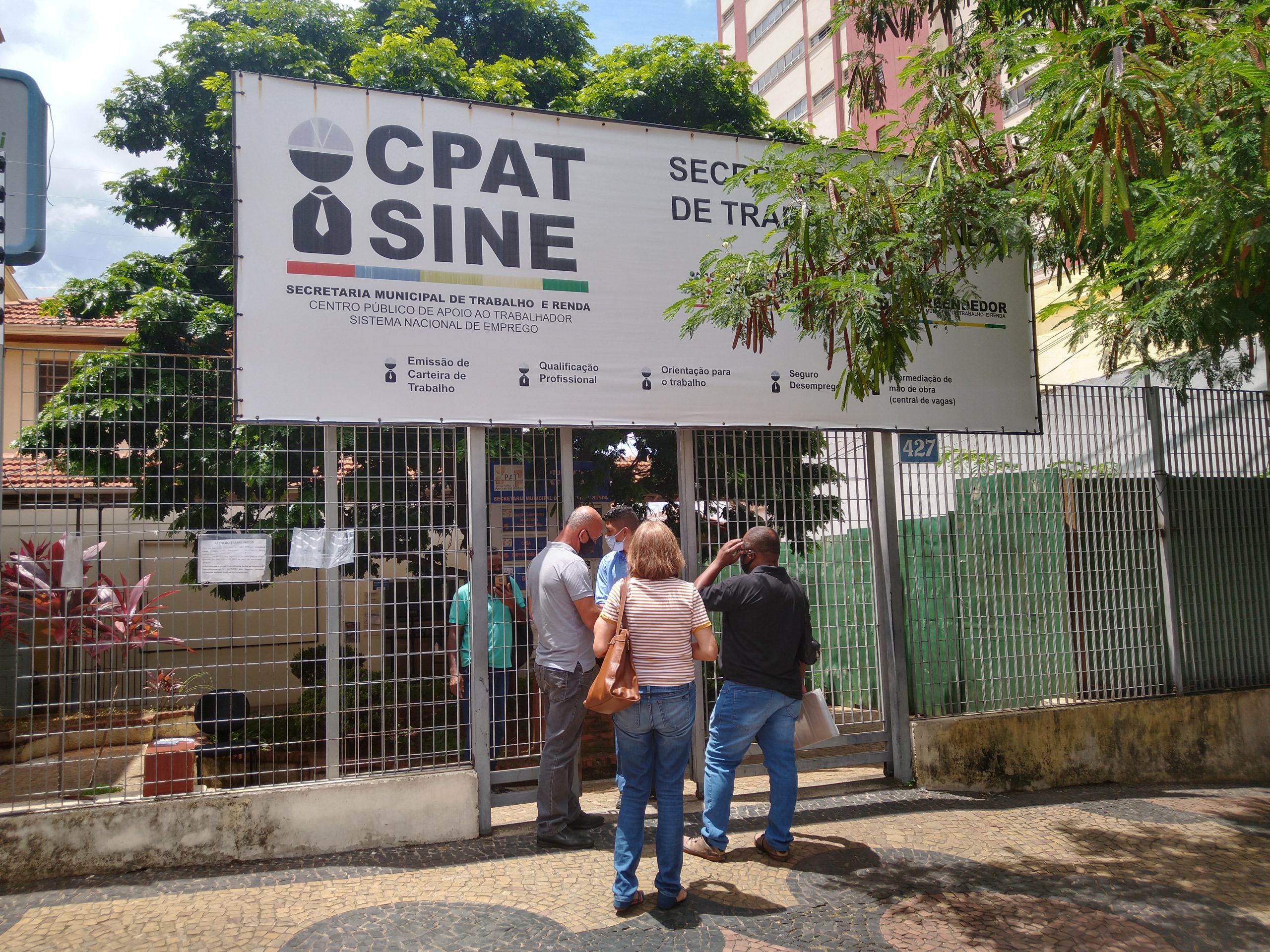 Brasil soma mais de 14 milhões de desempregados