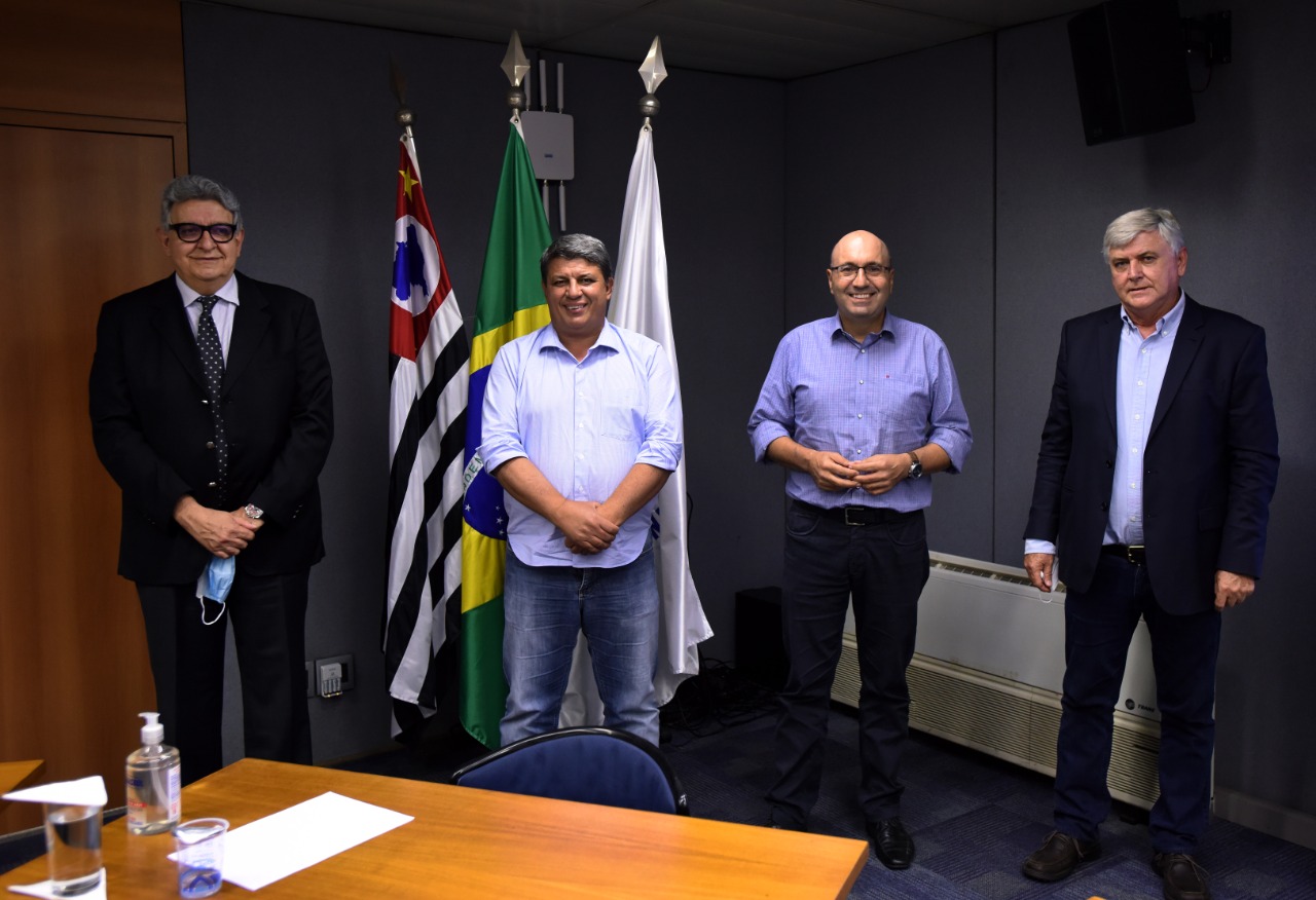 Lair Zambon e Sérgio Bisogni assumem saúde e Mario Gatti