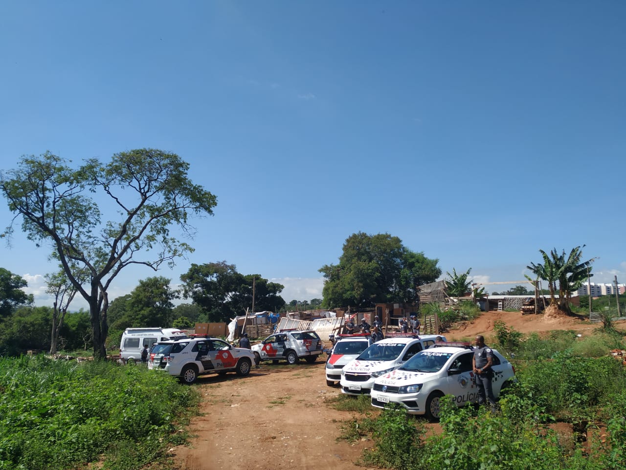 Reintegração de posse é realizada em área de Campinas